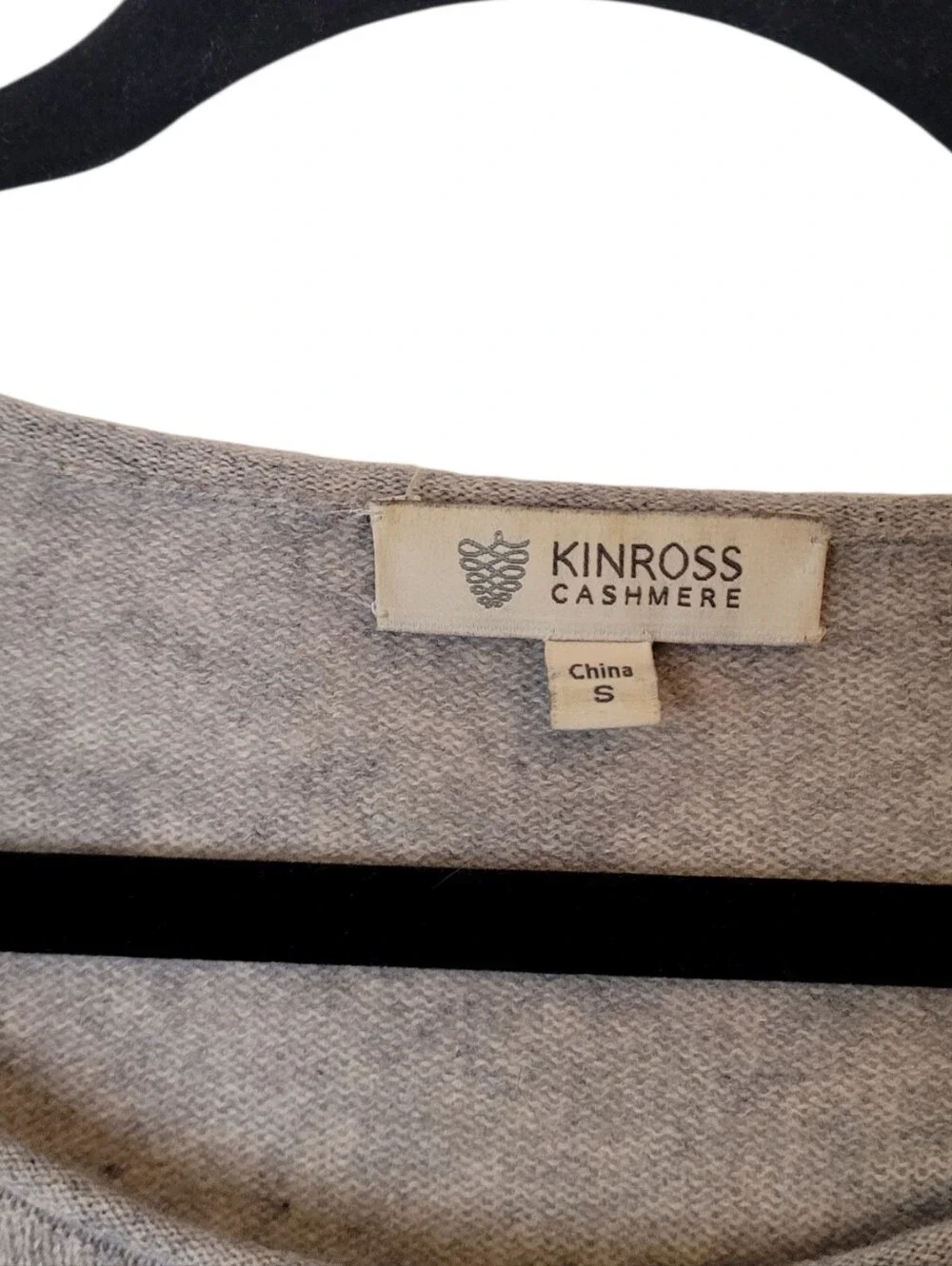 Kinross Cashmere Light Gray Crewneck Long Sleeve Sweater Size S - Picture 3 of 5